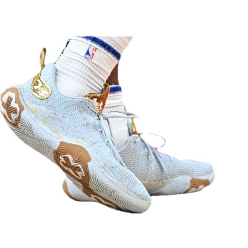 #71 Under Armour Anatomix Spawn 3 Pe  USA Basketball Shoes Size M 14